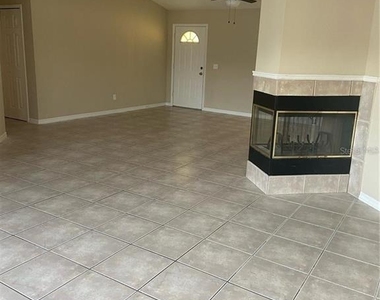 8 Paul Place - Photo Thumbnail 2