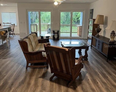 23492 Harper Avenue - Photo Thumbnail 5
