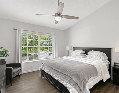 5469 Fair Oaks Street - Photo Thumbnail 17