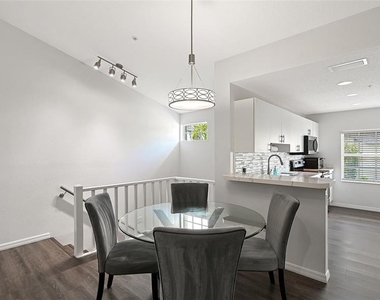5469 Fair Oaks Street - Photo Thumbnail 5