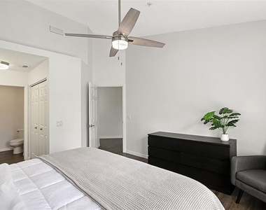 5469 Fair Oaks Street - Photo Thumbnail 18