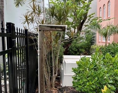 1221 N Palm Avenue - Photo Thumbnail 26