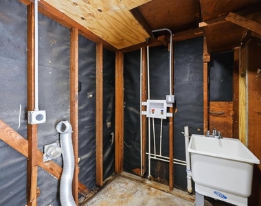 2320 Colgate Avenue - Photo Thumbnail 27