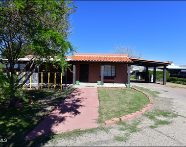 7817 West Drive - Photo Thumbnail 2