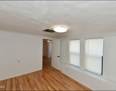 7817 West Drive - Photo Thumbnail 25