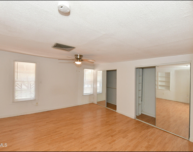 7817 West Drive - Photo Thumbnail 19