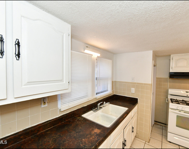 7817 West Drive - Photo Thumbnail 13