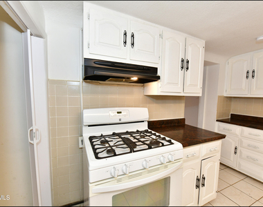7817 West Drive - Photo Thumbnail 15