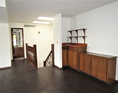 407 Irondale Drive - Photo Thumbnail 18