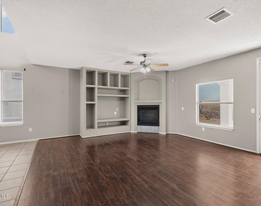 6633 Cabana Del Sol Drive - Photo Thumbnail 13