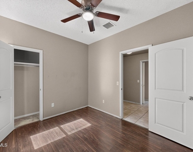 6633 Cabana Del Sol Drive - Photo Thumbnail 43