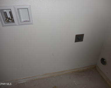 917 Jimson Weed Drive - Photo Thumbnail 31