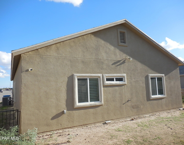 917 Jimson Weed Drive - Photo Thumbnail 15