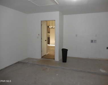 917 Jimson Weed Drive - Photo Thumbnail 14