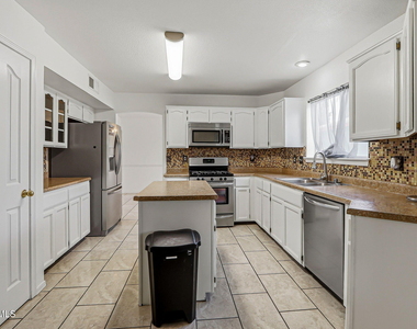 14148 Patriot Point Drive - Photo Thumbnail 9