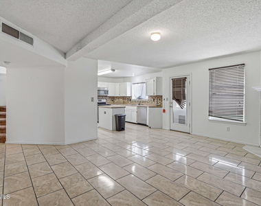 14148 Patriot Point Drive - Photo Thumbnail 1
