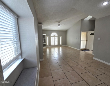 12345 Nancy Lee Avenue - Photo Thumbnail 13