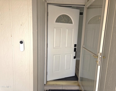 12345 Nancy Lee Avenue - Photo Thumbnail 4