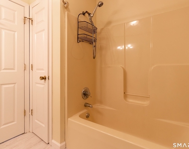 325 Farmington Avenue - Photo Thumbnail 32