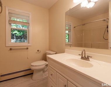 325 Farmington Avenue - Photo Thumbnail 31