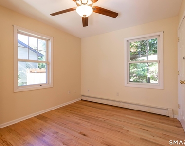 325 Farmington Avenue - Photo Thumbnail 11