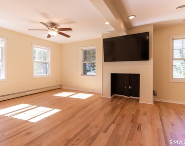 325 Farmington Avenue - Photo Thumbnail 6