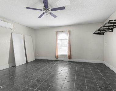 12433 Carlos Bombach Avenue - Photo Thumbnail 16