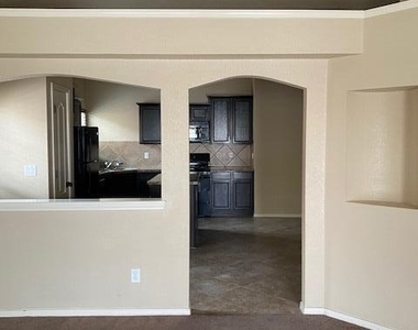 13162 Saker Drive - Photo Thumbnail 4