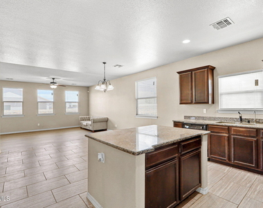 14475 Alyssa Marie Drive - Photo Thumbnail 7