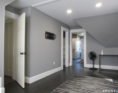 326-330 Bradley Street - Photo Thumbnail 2