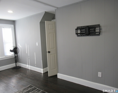 326-330 Bradley Street - Photo Thumbnail 14