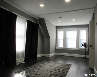 326-330 Bradley Street - Photo Thumbnail 4