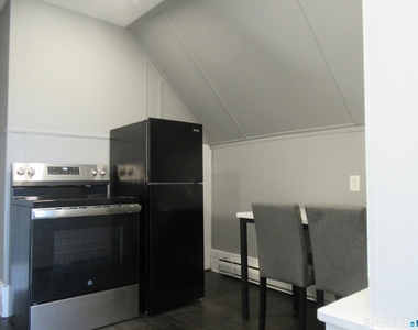 326-330 Bradley Street - Photo Thumbnail 8