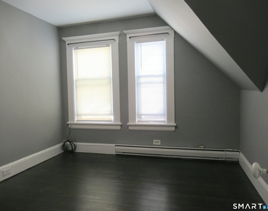 326-330 Bradley Street - Photo Thumbnail 6