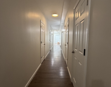 27 Main Street - Photo Thumbnail 6