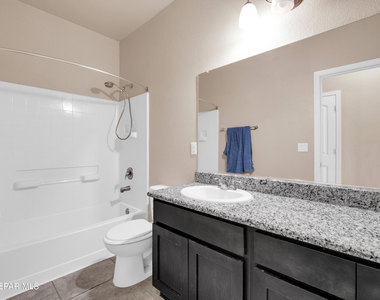 12400 Chamberlain Drive - Photo Thumbnail 18