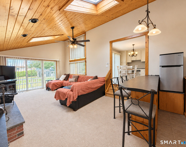 91 Bertrose Avenue - Photo Thumbnail 10