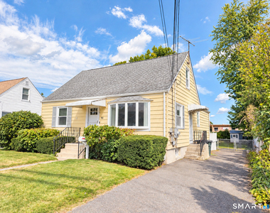 91 Bertrose Avenue - Photo Thumbnail 2