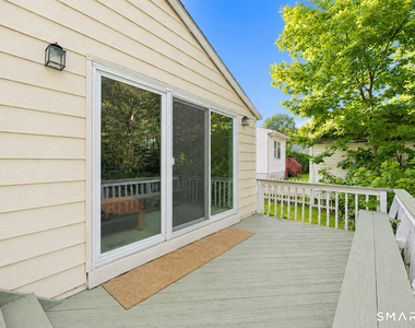 91 Bertrose Avenue - Photo Thumbnail 13