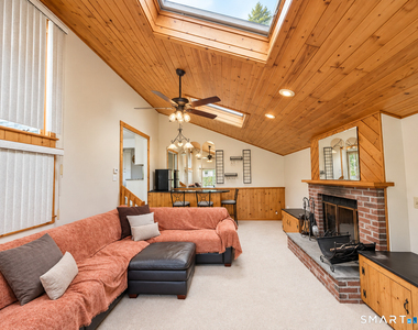 91 Bertrose Avenue - Photo Thumbnail 12