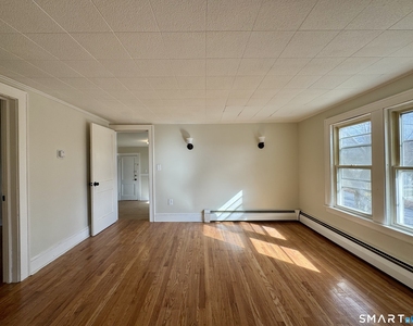 126 Beecher Street - Photo Thumbnail 8