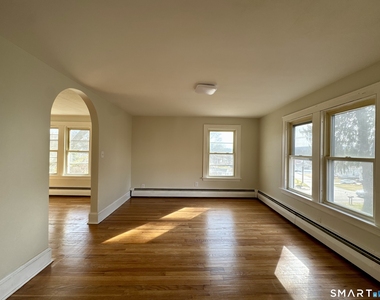 126 Beecher Street - Photo Thumbnail 2