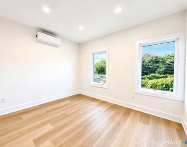 77 Ely Avenue - Photo Thumbnail 10