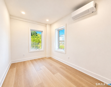 77 Ely Avenue - Photo Thumbnail 13