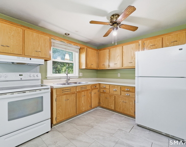 72 Graham Road - Photo Thumbnail 10