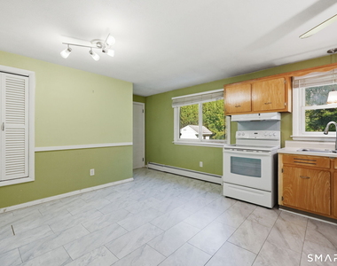 72 Graham Road - Photo Thumbnail 7