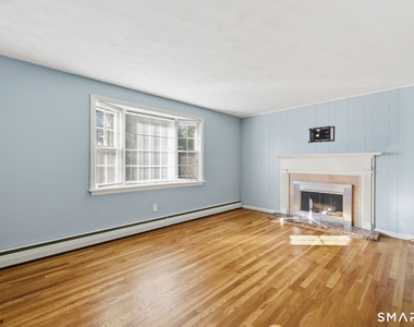 72 Graham Road - Photo Thumbnail 6
