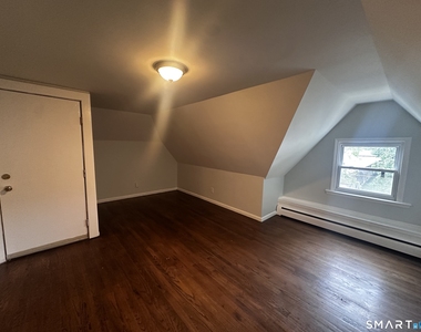 138 Warren Street - Photo Thumbnail 6