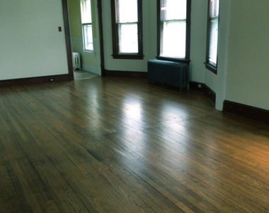 353 Highland Avenue - Photo Thumbnail 2