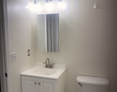 670 Boston Post Road - Photo Thumbnail 7